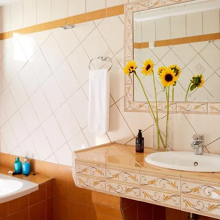 Pensionat Archodiko Toliadi Boutique And 4*